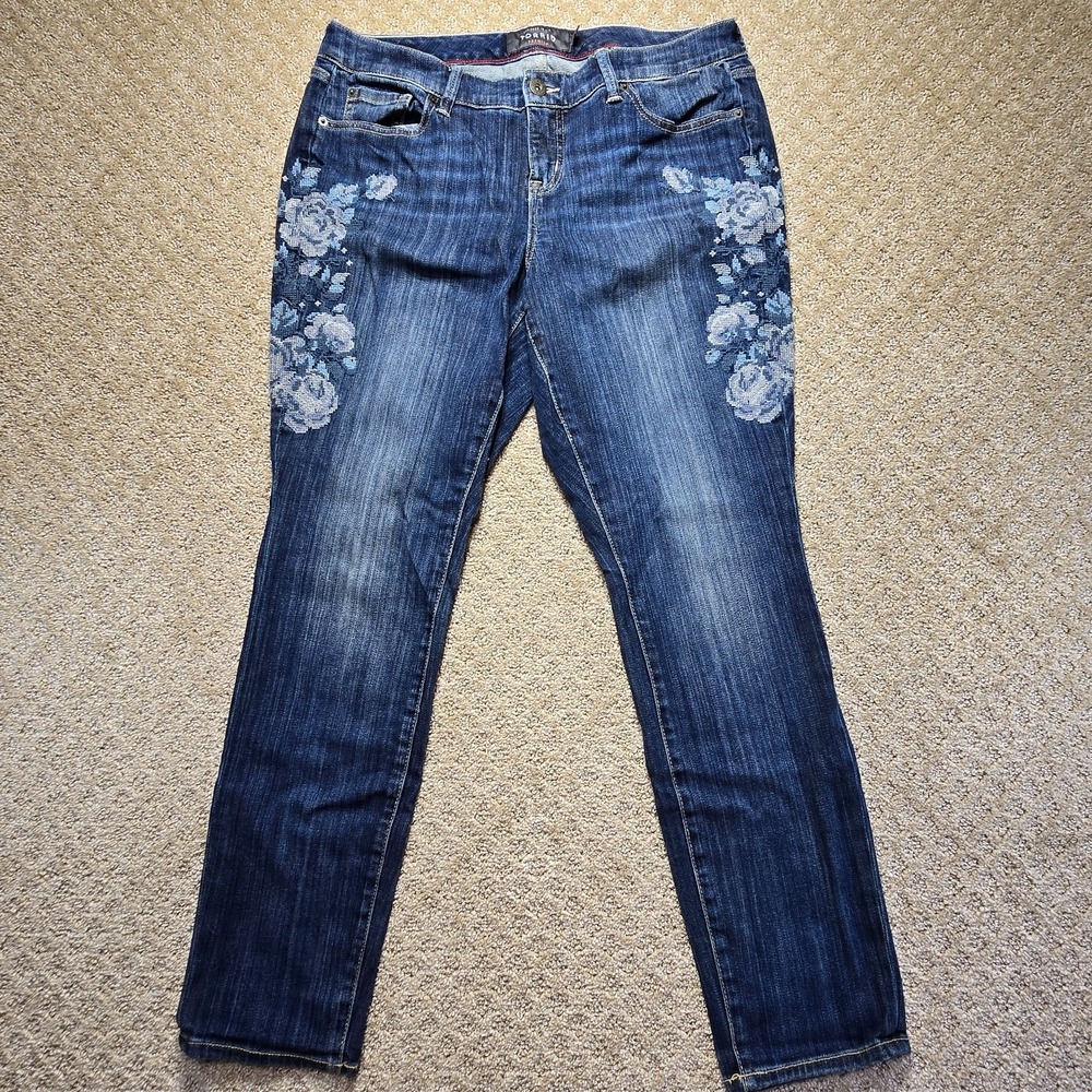 Torrid Premium 16R Skinny Jeans Embroidered Floral Woven Dark Wash Stretch Denim